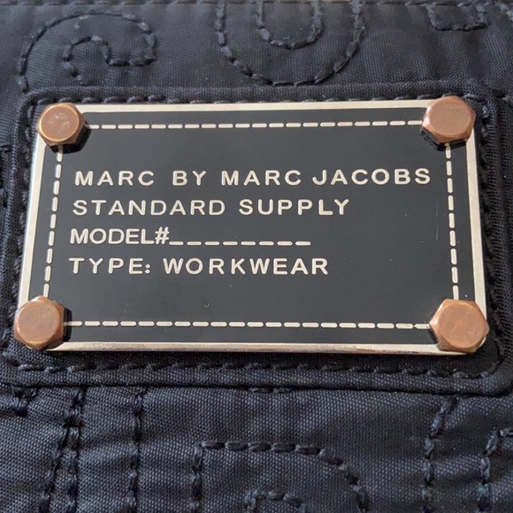 Marc Jacobs Wallet - Picture 3 of 5